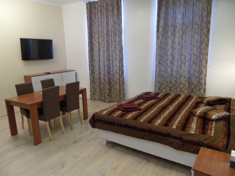 Apartments Verona Karlowe Wary Zewnętrze zdjęcie